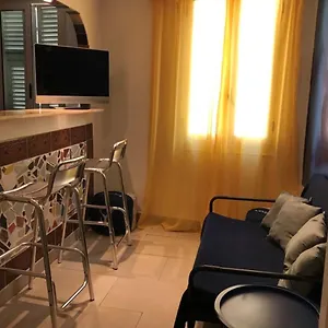 Summer Studio, 4 Persons, Mobile Ac, Old Town , Nice France